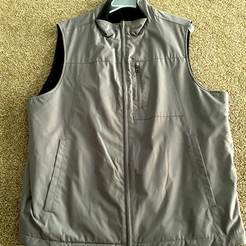 IZOD Reversible Vest